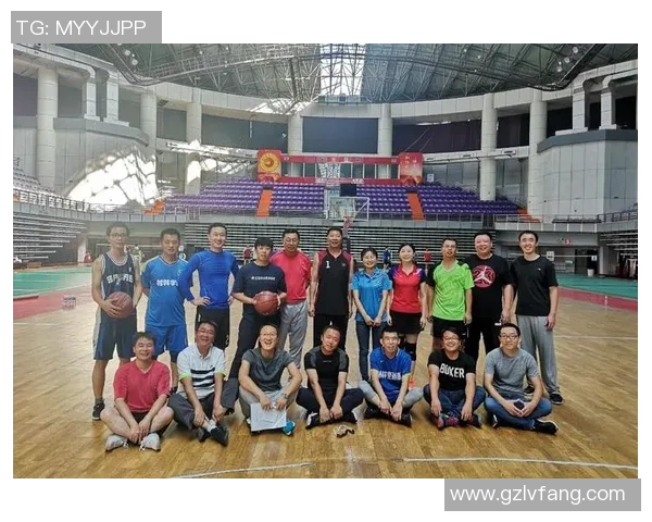 热血沸腾成都3vs3篮球比赛展现青春活力与团队精神 热血沸腾成都3vs3篮球比赛展现青春活力与团队精神